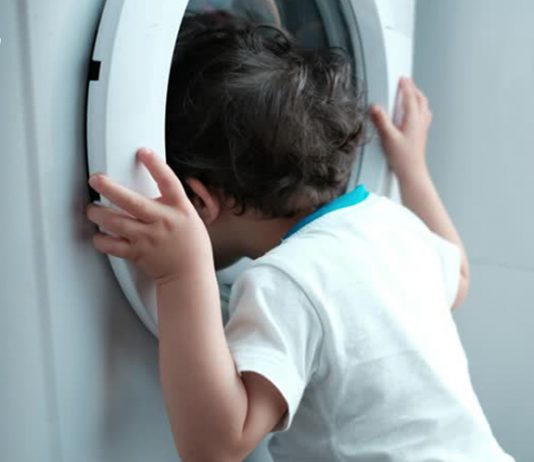 Here are a few tips to child proof your home - HousingMan